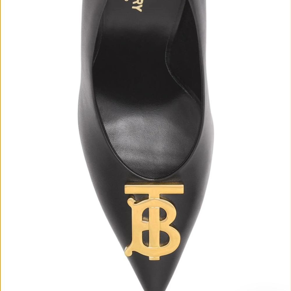 Burberry logo leather pumps in size 38.5 - Picture 1 of 8